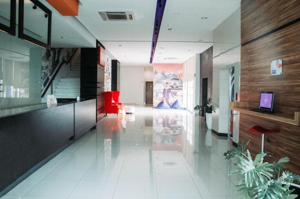 Fox Lite Hotel Metro Indah - Бандунг Екстер'єр фото