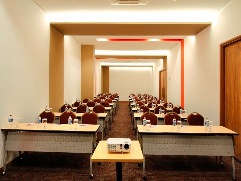 Fox Lite Hotel Metro Indah - Бандунг Екстер'єр фото