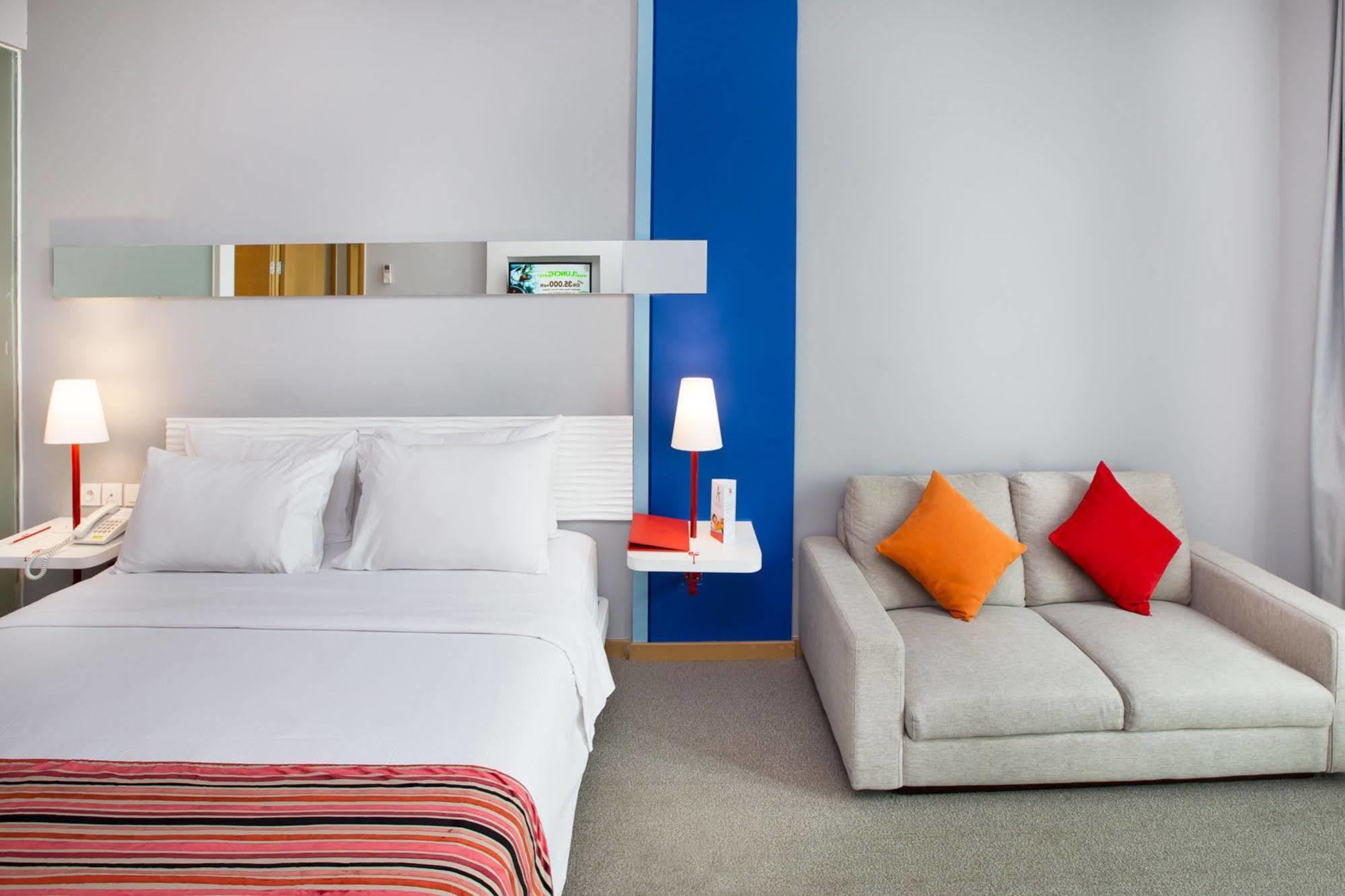 Fox Lite Hotel Metro Indah - Бандунг Екстер'єр фото